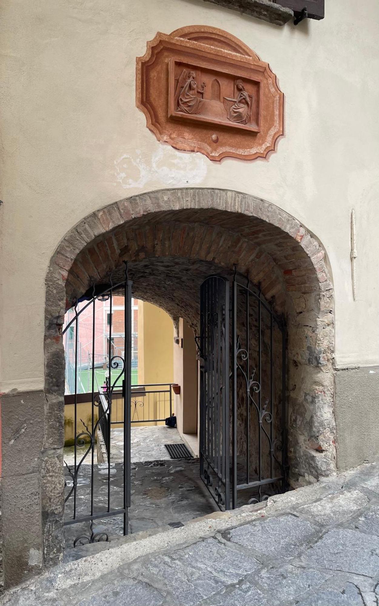 La Quintessenza Del Borgo Bed & Breakfast Varzi Exterior photo